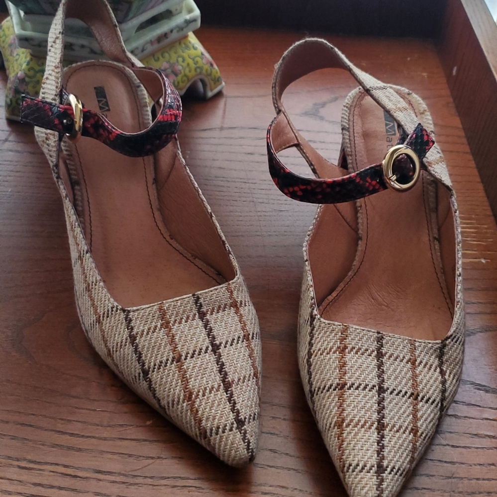 Matiko Shoes - Picture 3 of 5